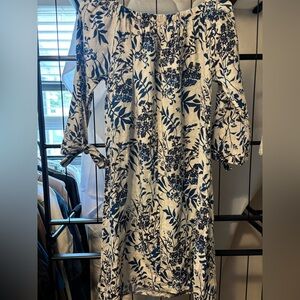 😍Valentina Naldi Floral Blue and White Women's Dress size medium